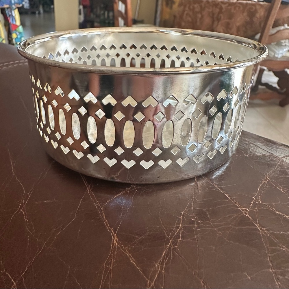 Vintage wine bottle holder